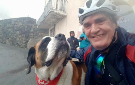 Colle San Bernardo con i cani san bernardo